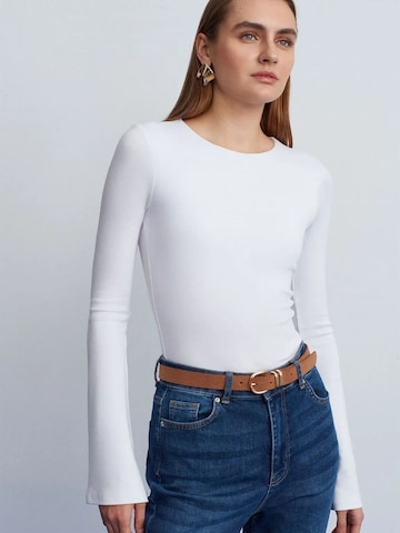 Dilvin Blouse in Wit