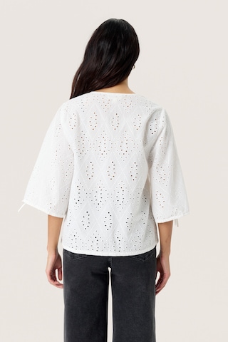 SOAKED IN LUXURY Blouse 'SLJoella' in Wit