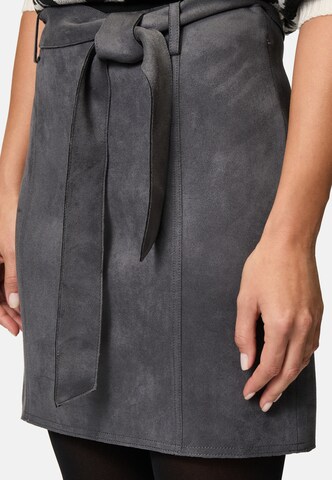 Gonna di zero in grigio