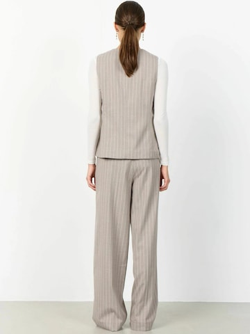 Levete Room Normalny krój Spodnie ' LR ' w kolorze szary