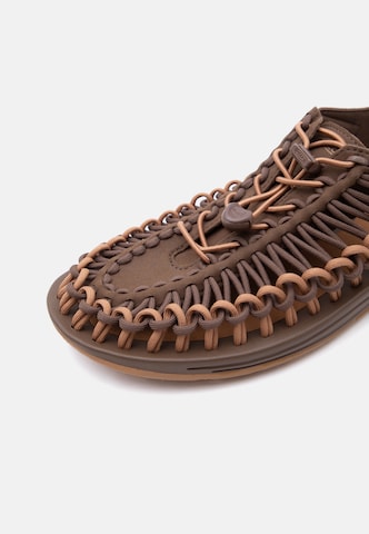 KEEN Sandalen 'UNEEK' in Bruin