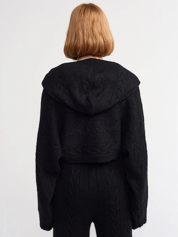 Dilvin Pullover 'Pullover'‌‌‌‌‌‌‌‌ in Schwarz