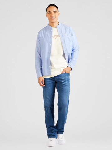 Nike Sportswear - Camisa em branco