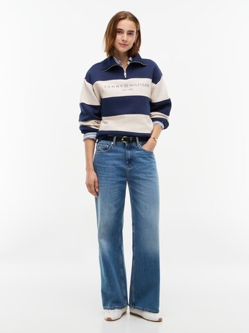 TOMMY HILFIGER Sweatshirt i blå