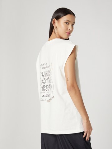 T-shirt 'Gina' millane en blanc