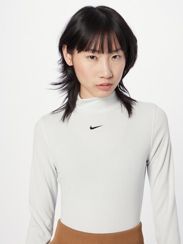 Maglietta di Nike Sportswear in grigio