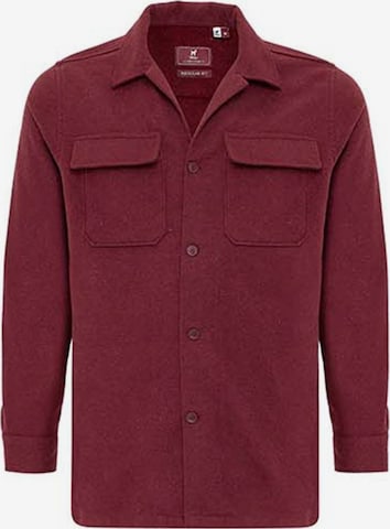 Camicia di Williot in rosso: frontale