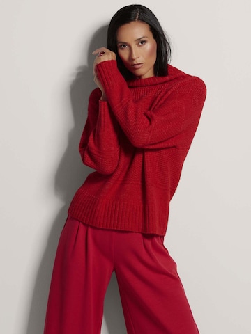 MADELEINE Pullover in Rot: Vorderseite