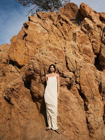 EDITED Dress 'Mohini' in White
