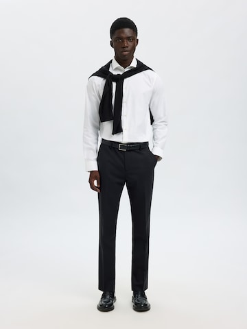 SELECTED HOMME Слим Плиссированные брюки 'SLH-THEO' в Черный