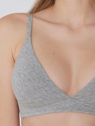 Tezenis Triangel BH in Grau
