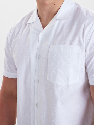Dxnmxrk Shirt 'DXEilev' in Weiß