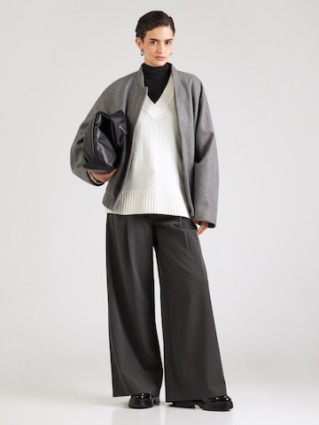 UNITED COLORS OF BENETTON Sweater in Beige