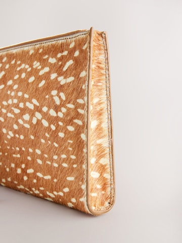 Next Clutch in Braun