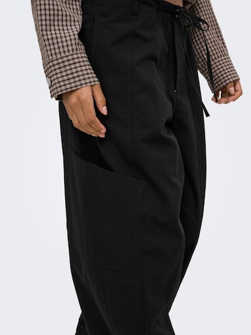JDY Barrel Cargo Pants 'JDYGeo' in Black