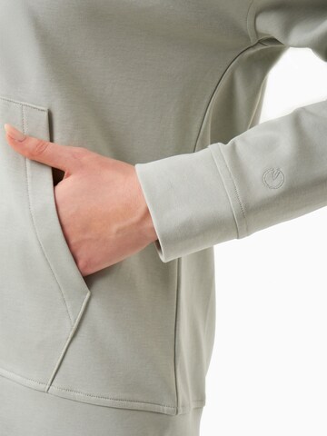 Organication Sweatjacke in Grün