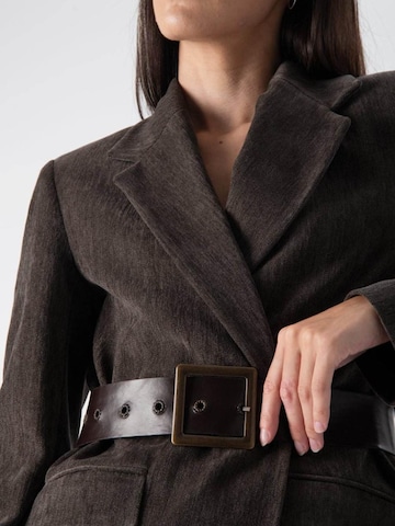 Blazer 'Chenille blazer with belt' MND en gris