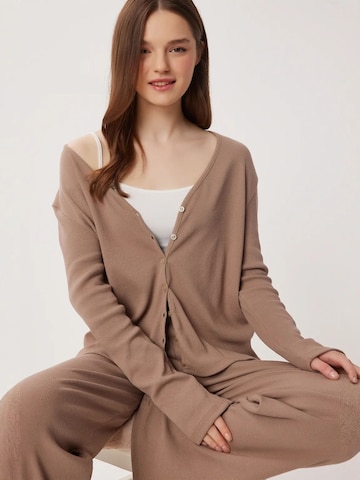Pigiama di Happiness İstanbul in beige