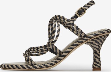 LOTTUSSE Sandalen met riem in Beige: voorkant