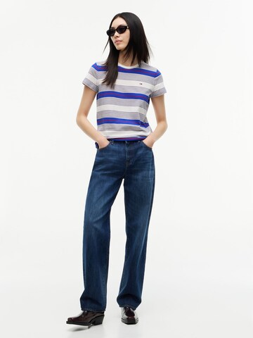Tricou 'ESS' de la Tommy Jeans pe alb