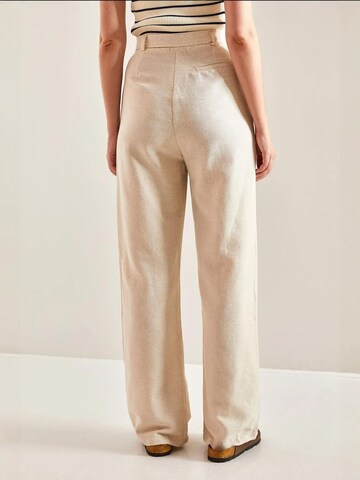 Wide Leg Pantalon à pince Bianco Lucci en beige
