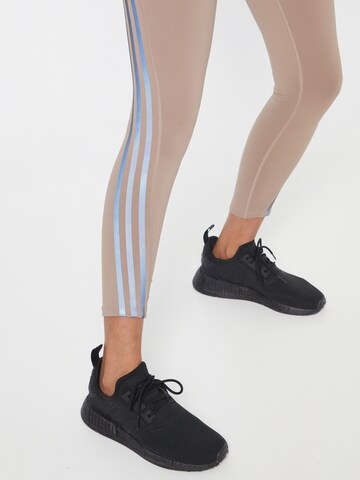 ADIDAS SPORTSWEAR Skinny Παντελόνι φόρμας σε καφέ