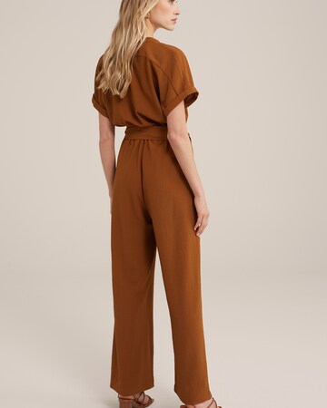 Tuta jumpsuit di WE Fashion in marrone