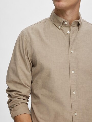 SELECTED Slim fit Overhemd 'Rick' in Bruin