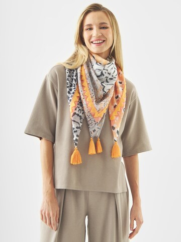 CODELLO Tuch Animal-Print und STAY WILD-Schriftzug in Grau: Vorderseite