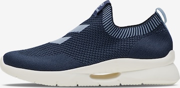 Hummel Slip-Ons in Blue: front