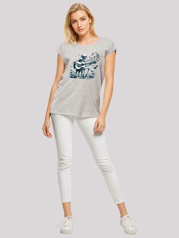 F4NT4STIC T-Shirt 'Skelett spielt Gitarre, Musik, Liebe' in Grau