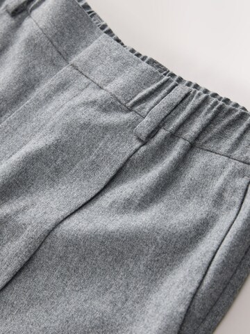 Next Regular Hose in Grau