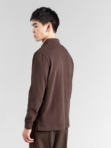 La Martina - Camisa em castanho: atrás