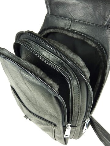 Kumixi Backpack in Black