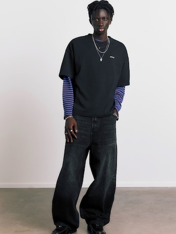 Pull&Bear T-Shirt 'STWD DIVISION' in Schwarz