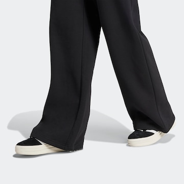 ADIDAS ORIGINALSLoosefit Sportske hlače - crna boja