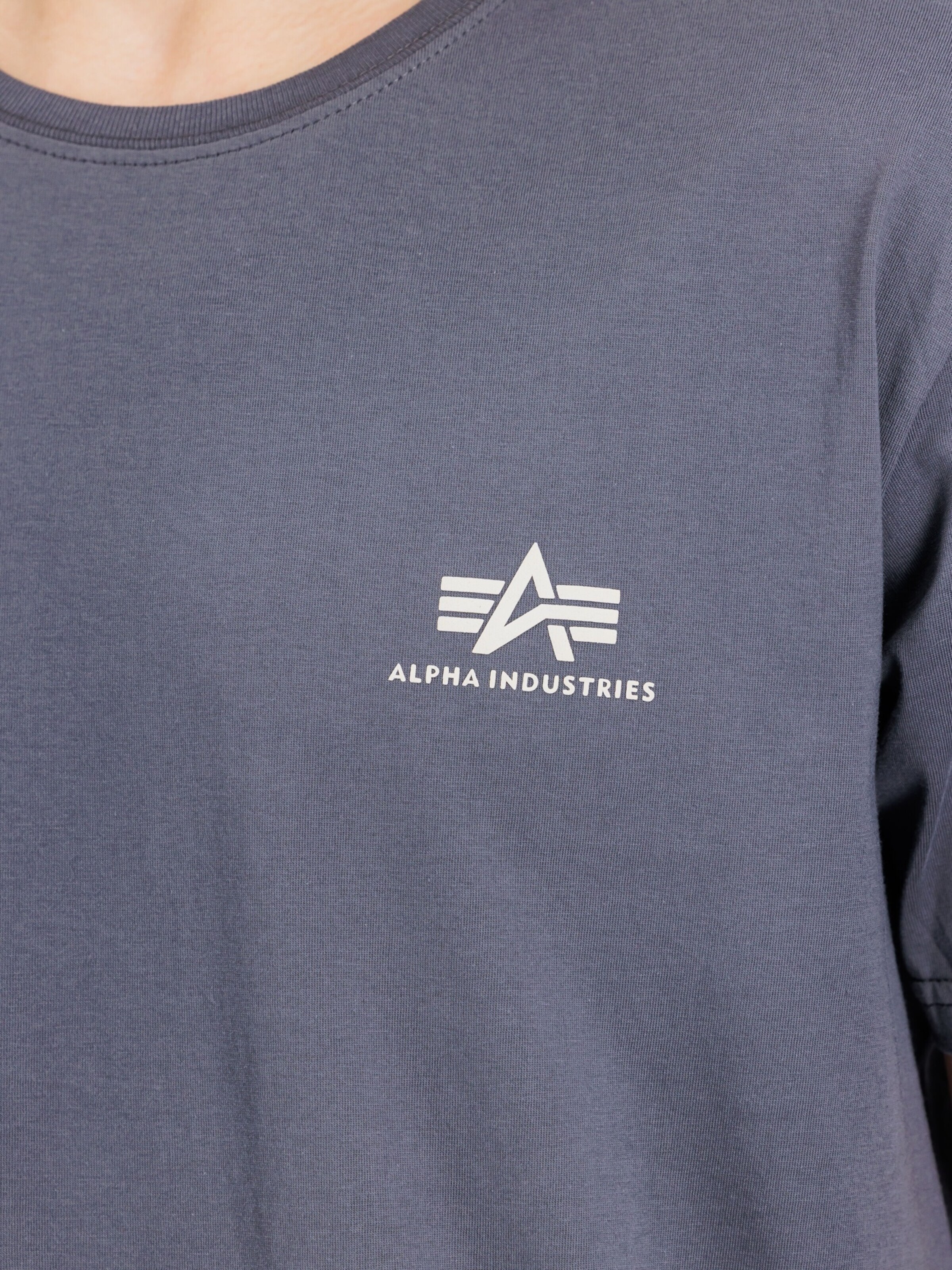 ALPHA INDUSTRIES Средняя посадка Футболка в Серый