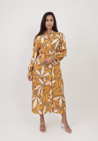 Robe Elara en beige : devant