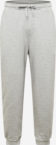 ABOUT YOU Sportbroek 'Jano' in Grijs: voorkant