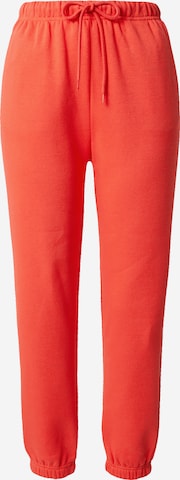 Effilé Pantalon 'Chilli' PIECES en rouge : devant