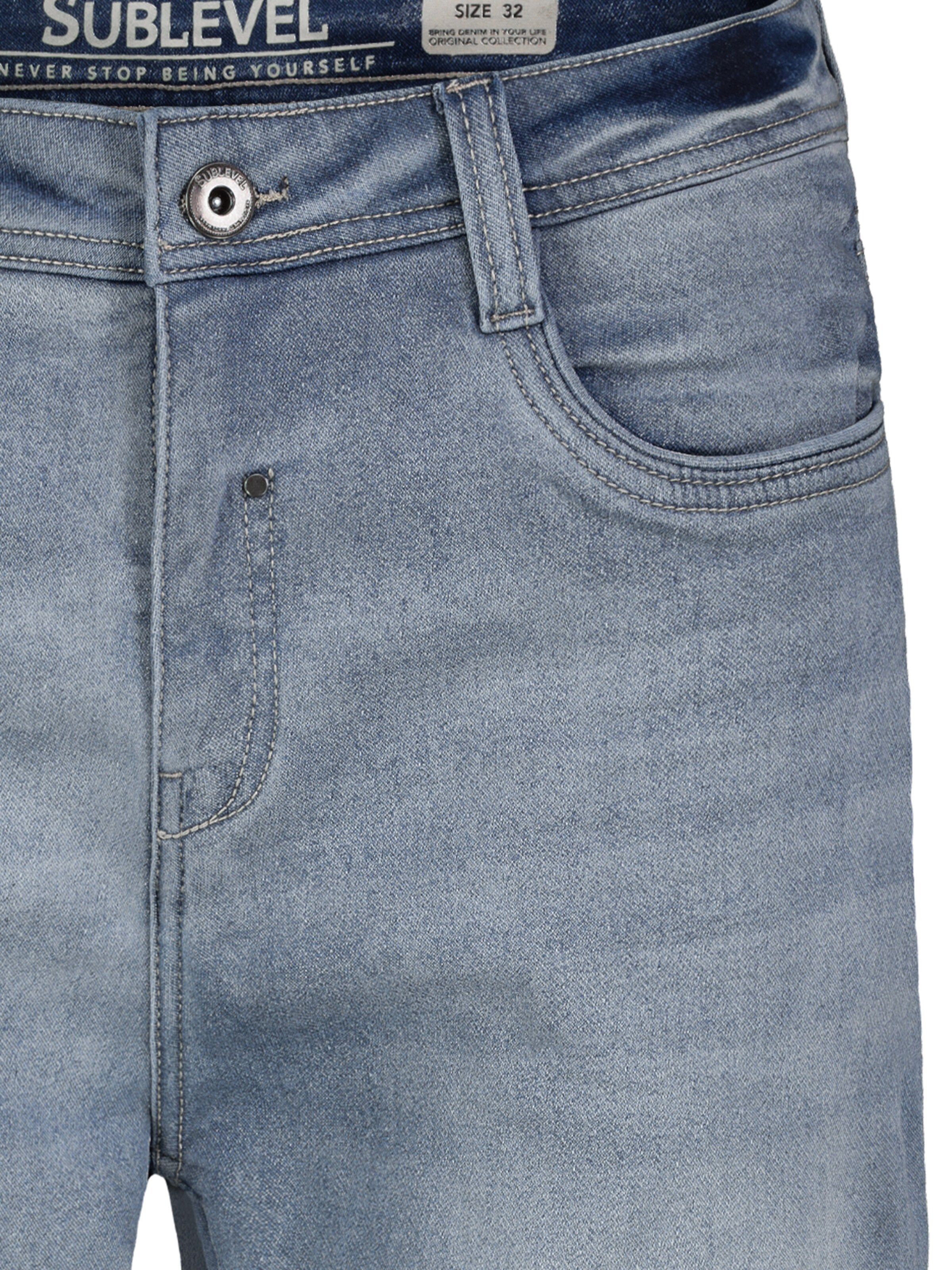 Sublevel Regular Shorts in Blau