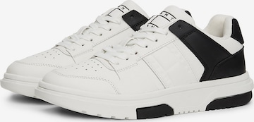 Tommy Jeans Sneakers laag 'The Brooklyn' in Wit