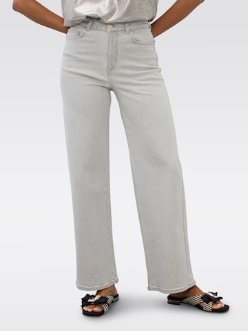 Lola Casademunt Regular Jeans i grå: framsida