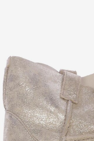 UGG Dress Boots in 40,5 in Gold