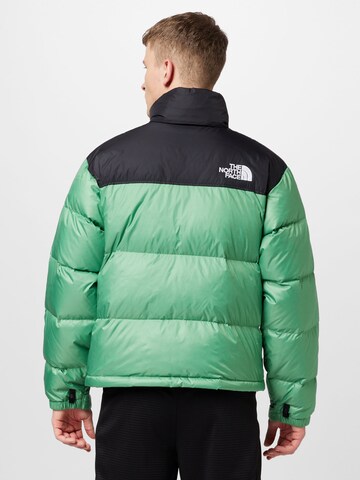 THE NORTH FACE Regularny krój Kurtka zimowa 'M 1996 Retro Nuptse' w kolorze zielony