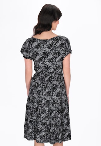 Usha - Vestido em preto