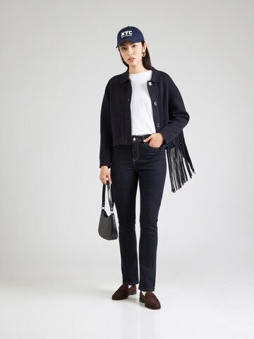 Regular Jeans de la monari pe albastru