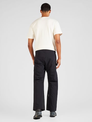 Regular Pantalon de sport PEAK PERFORMANCE en noir