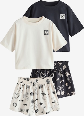 Next Schlafanzug in Schwarz: Vorderseite