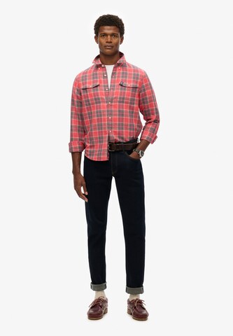 Coupe regular Chemise Superdry en rouge